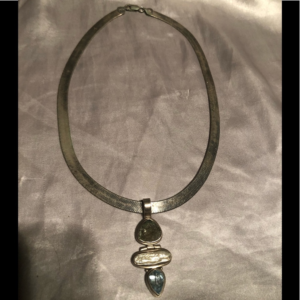 🌹Sterling silver necklace with gemstone pendant🌹